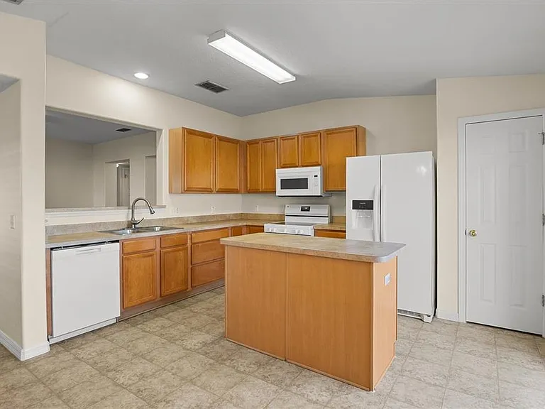 3132 Kearns Rd — Photo 10