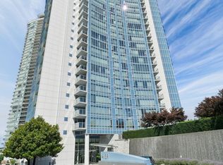 4189 Halifax St #2806, Burnaby, BC V5C 0H9
