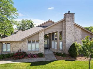 1 N Bay Rd, Palos Heights, IL 60463