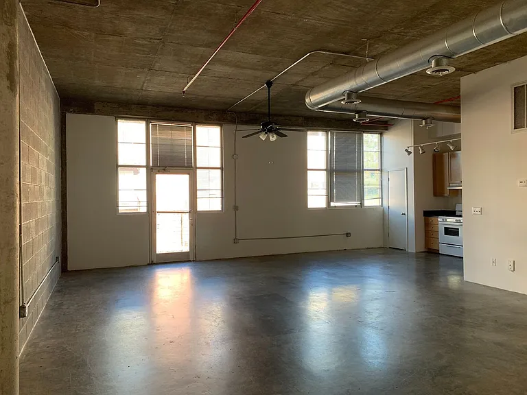Ice House Lofts — Photo 41