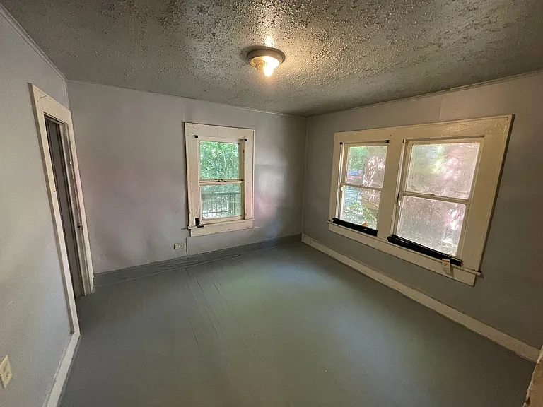 3224 Jackson St — Photo 9