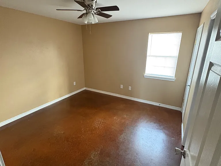 438 Wildcat Dr — Photo 10