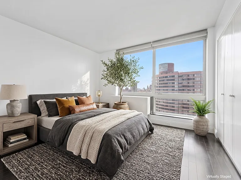 215 E 96th St #28L — Photo 7
