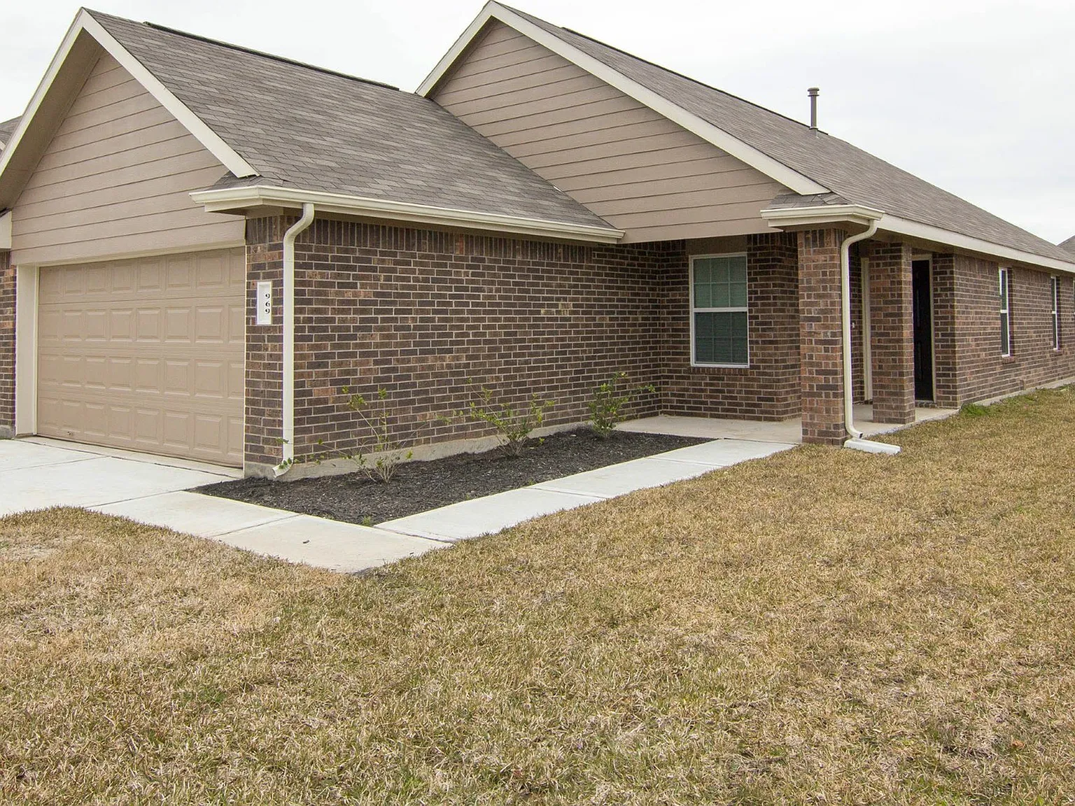Saltgrass Crossing — Photo 3