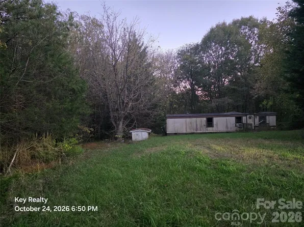 3745 Briarrose Cir, Claremont, NC 28610