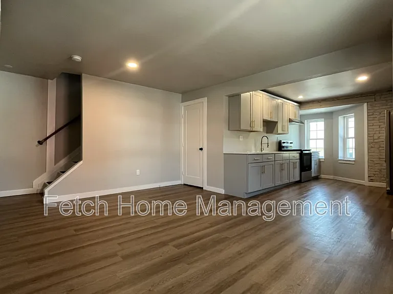 218 Walnut St #3 — Photo 26