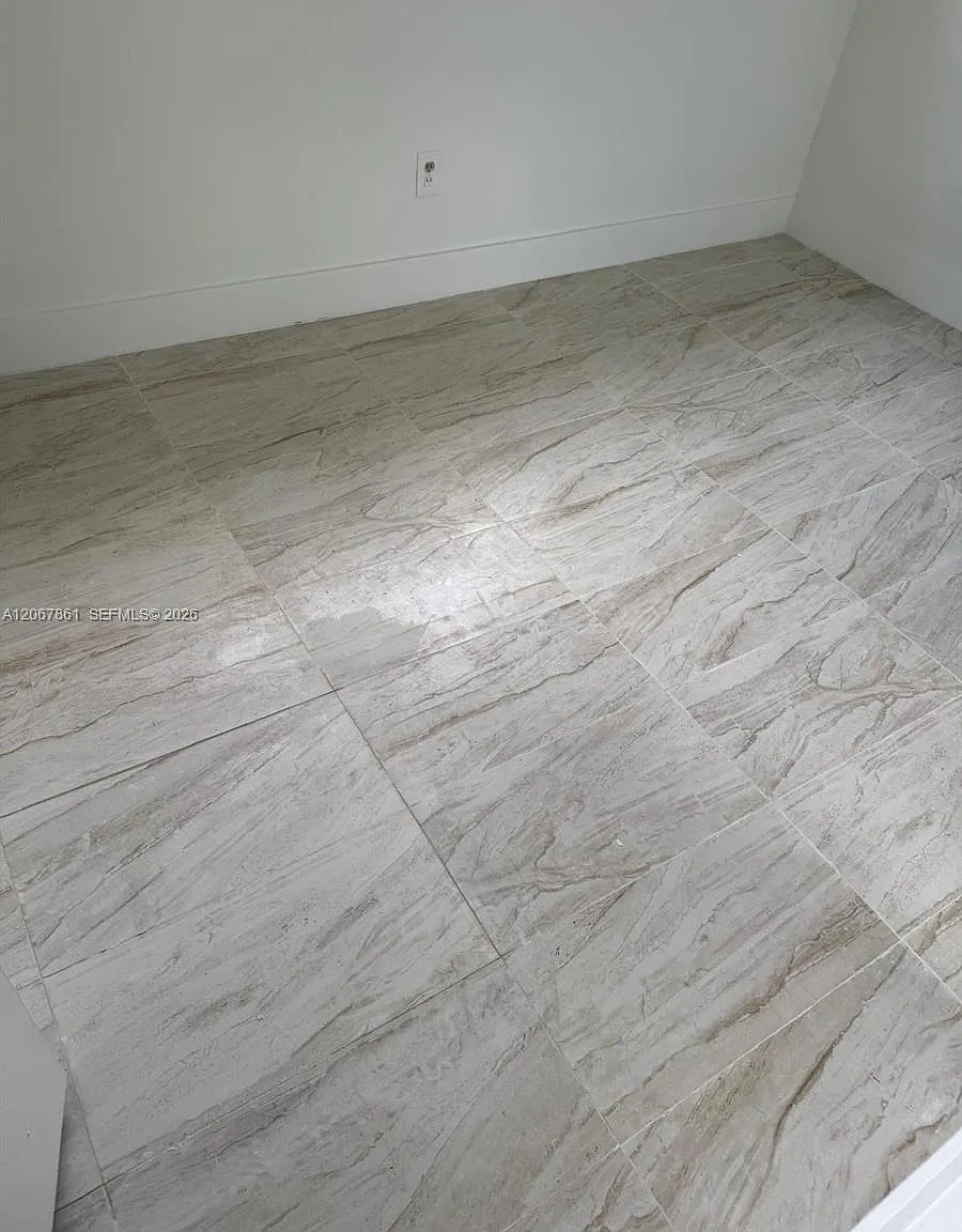 2 bed, 1.0 bath, $2,300 — Photo 3