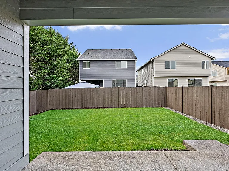 15851 Woodland Ct SE — Photo 37