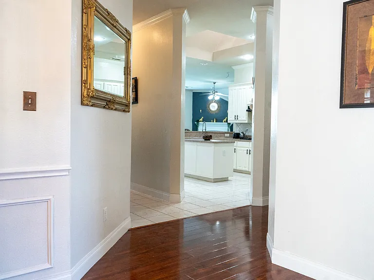 2502 Morningstar Ln — Photo 3