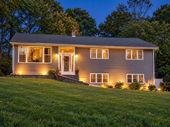 35 Macarthur Dr, Millbury, MA 01527