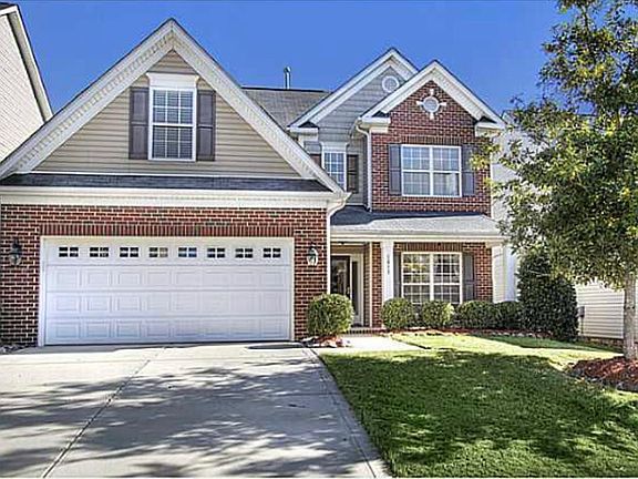5th image of 1013 Yellow Daisy Dr