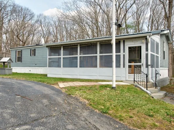 137 Central St, Ashburnham, MA 01430