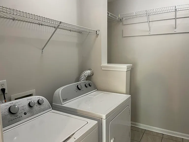 143 Portofino Ln SW — Photo 10
