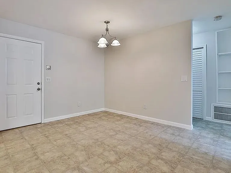 1524 Gorham St #209 — Photo 8