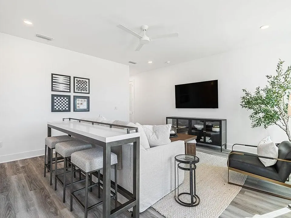 24 Annabella St #ID1447120P