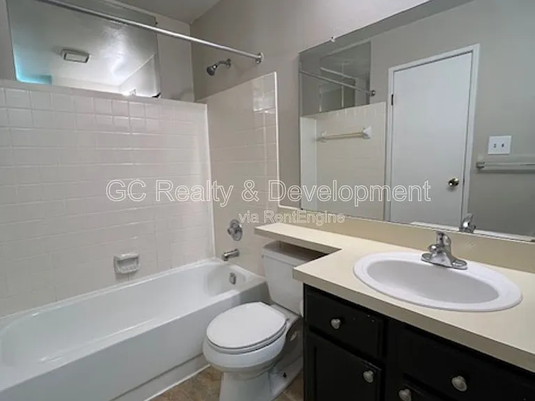 1251 Wyndham Dr #104 — Photo 4