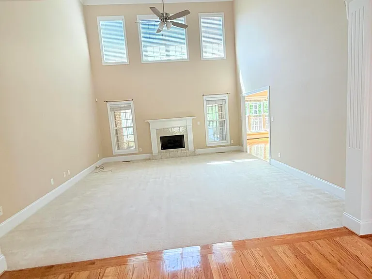 1605 Jamestown Ave — Photo 6