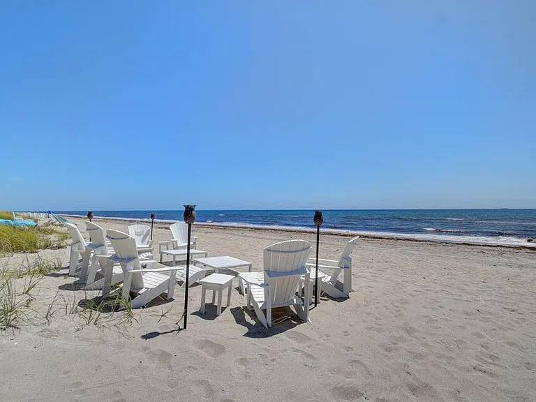 2225 S Ocean Blvd — Photo 16