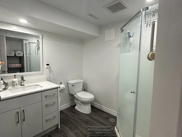 78 Castlebury Cres #8 — Photo 4
