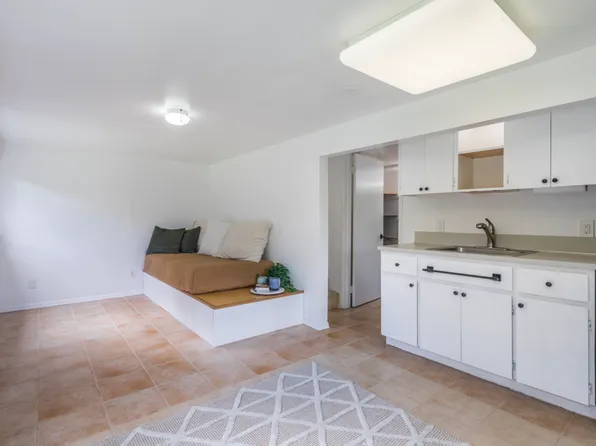 (undisclosed Address), Kailua Kona, HI 96740