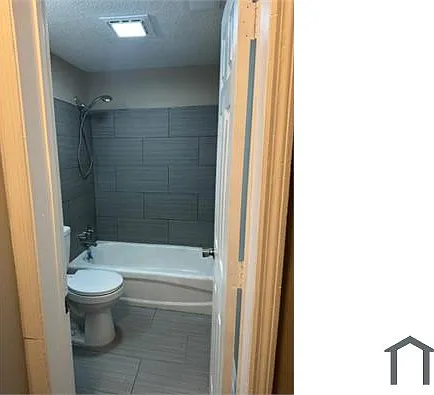 1026 Oakland Ave #A — Photo 9