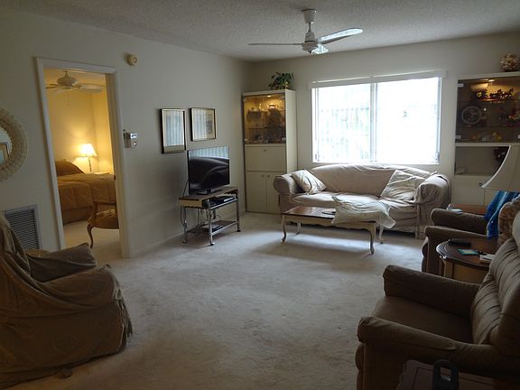 4th image of 639 W. Oakland Park Blvd. #207-D