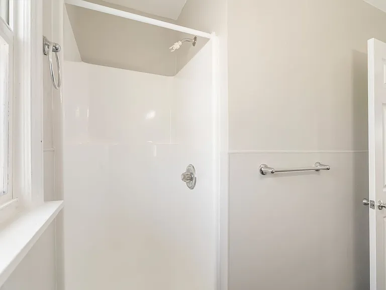 4412 High School Rd #2 — Photo 12