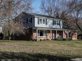 432 Wilshire Dr, Bloomfield Hills, MI