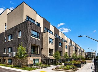 1135 Cooke Blvd #109, Burlington, ON L7T4A8