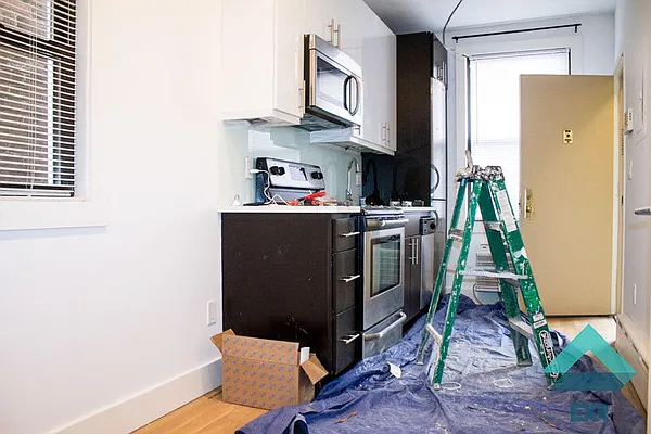 Rented by EXR | media 24