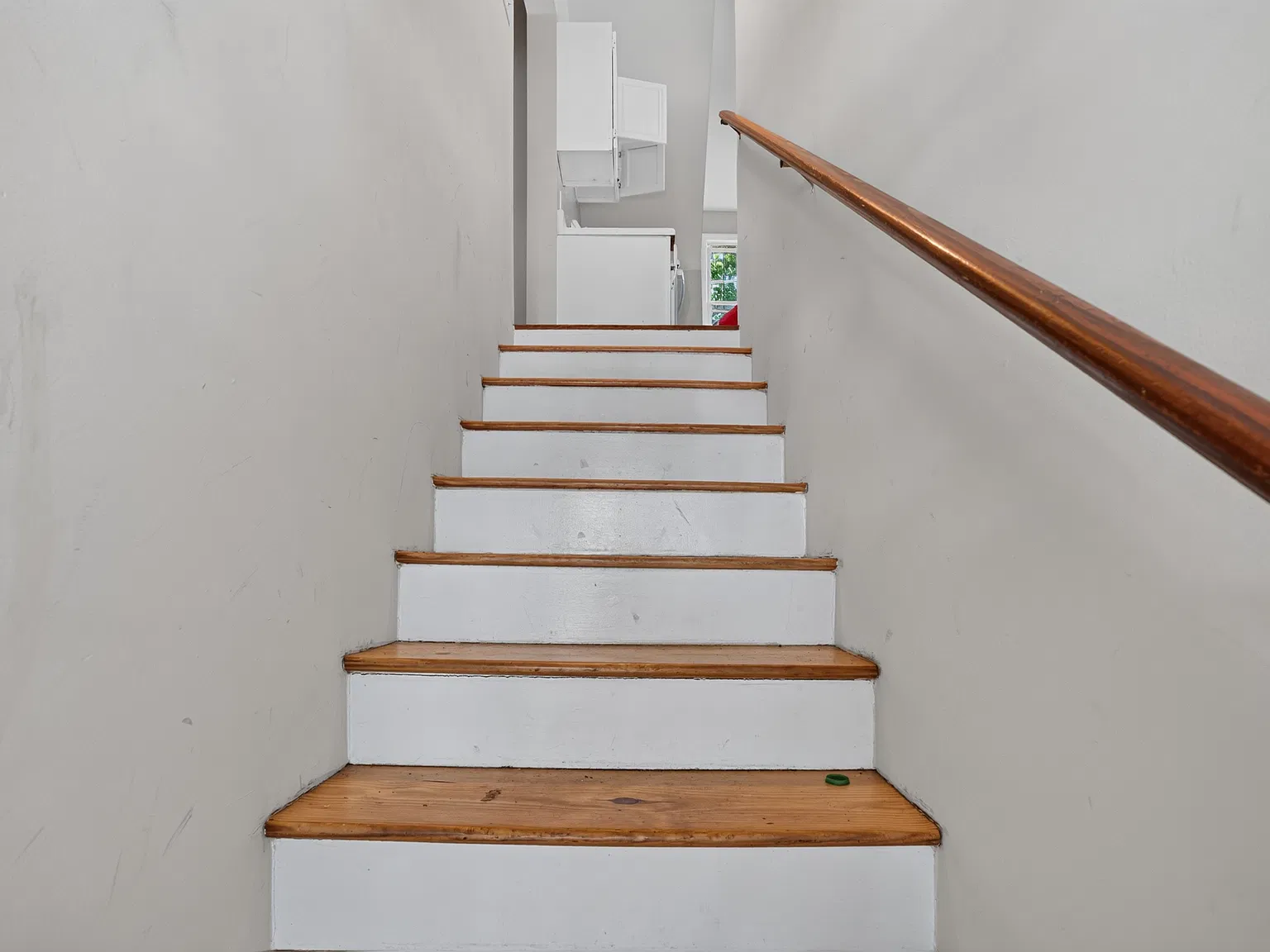 2 bed, 750 sqft, $1,150 — Photo 3