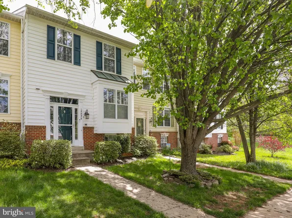 17372 Legacy Ter, Round Hill, VA 20141