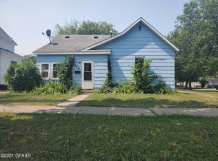 602 Chestnut St, Grand Forks, ND 58201