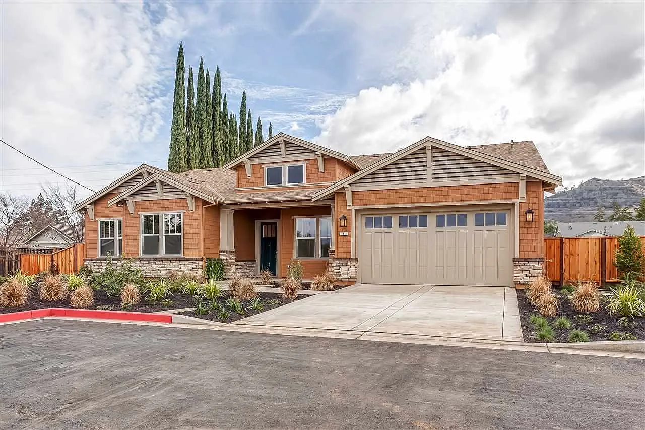 4 White Diamond Ln photo 1