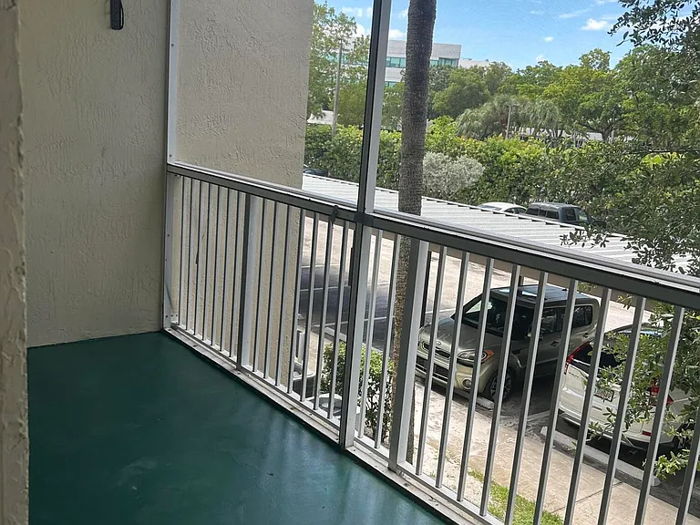 410 S Park Rd #1204 — Photo 11