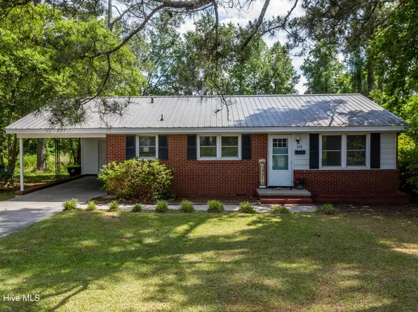 315 W Williamson Street, Whiteville, NC 28472