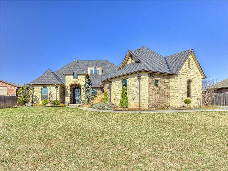 1st image of 15317 Colonia Bella Dr