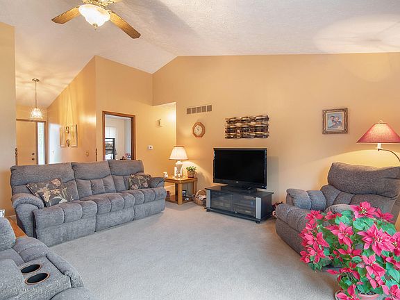 5th image of 4199 Santa Clara Dr