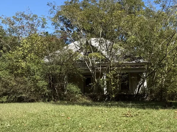 2207 Rockmart Rd, Villa Rica, GA 30180
