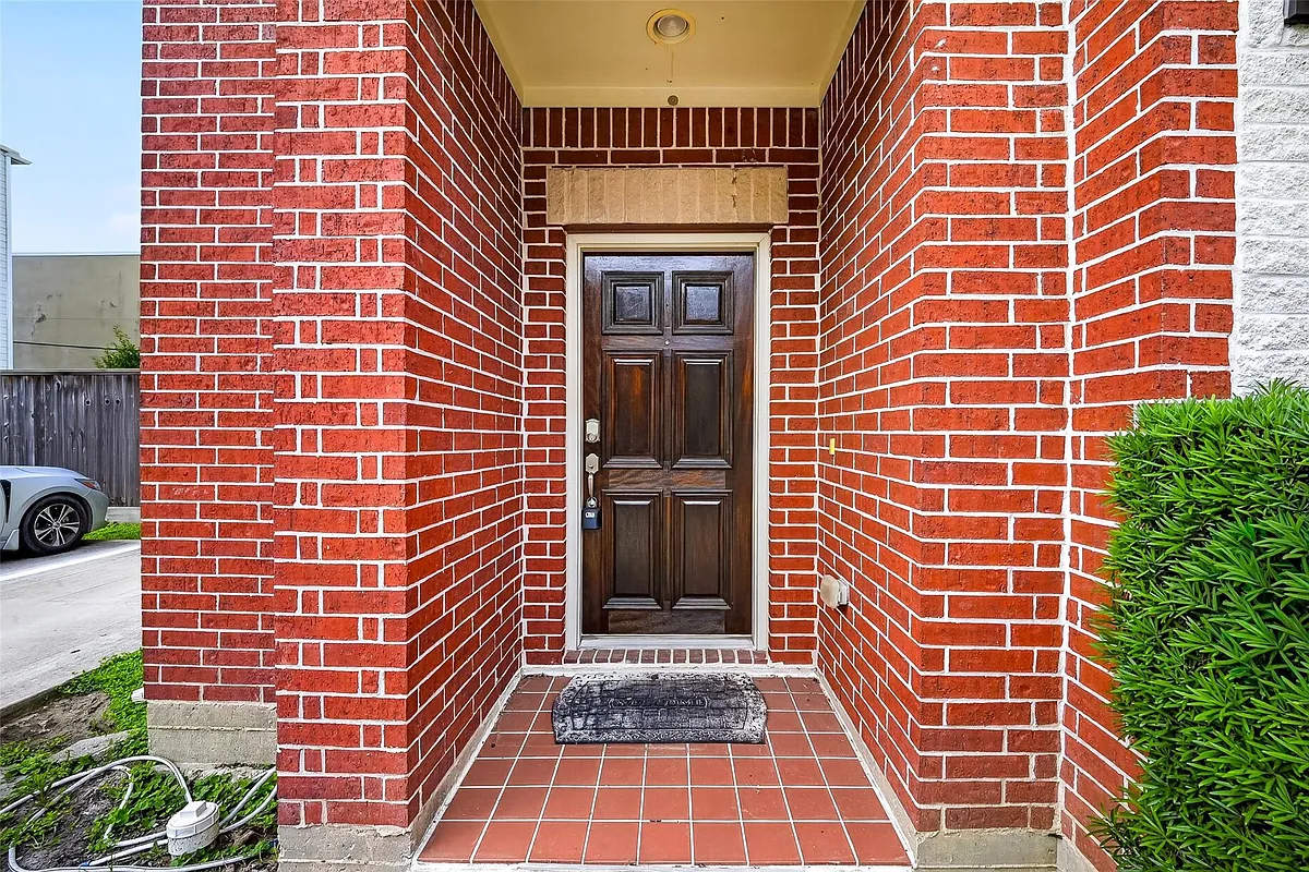 Building Photo - 3718 Main Aspen Dr