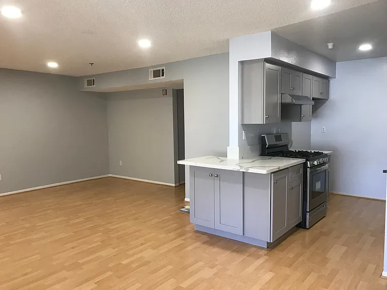 10282 Tujunga Canyon Blvd #103 — Photo 2