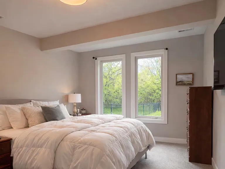 22700 Shadow Glen Dr — Photo 9