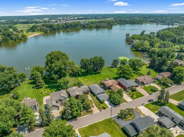 1517 14th Ave NW, New Brighton, MN 55112
