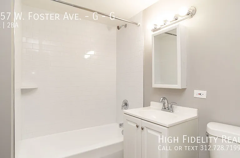 1057 W Foster Ave #G — Photo 15