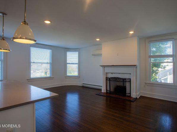 35 Ocean Blvd APT 3