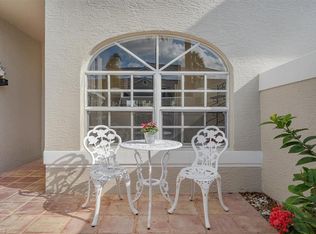 13040 Castle Harbour Dr APT T6, Naples, FL 34110