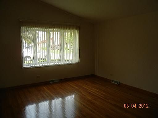5th image of 5261 W Jarvis Ave