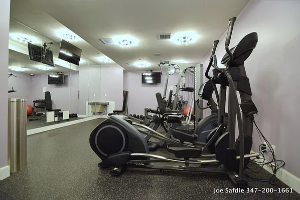 Rented by Safdie Realty Group | media 37