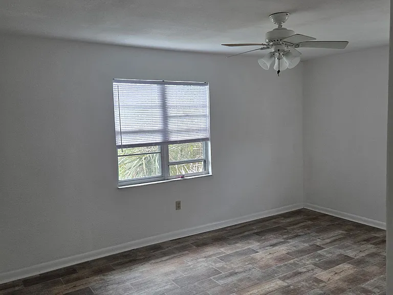 3008 Poinciana Cir — Photo 15