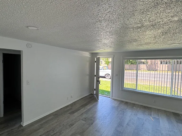 1116 Stevens St — Photo 17
